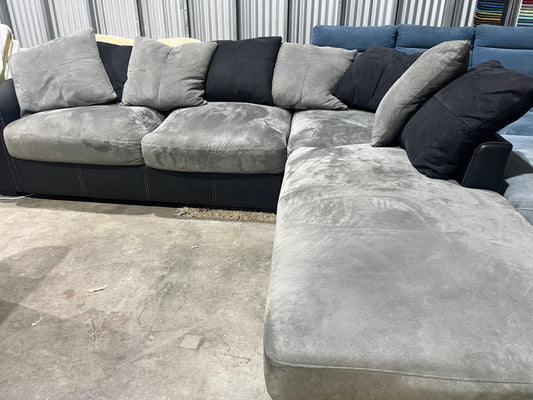HARVEY NORMAN SUITE WITH CHAIR