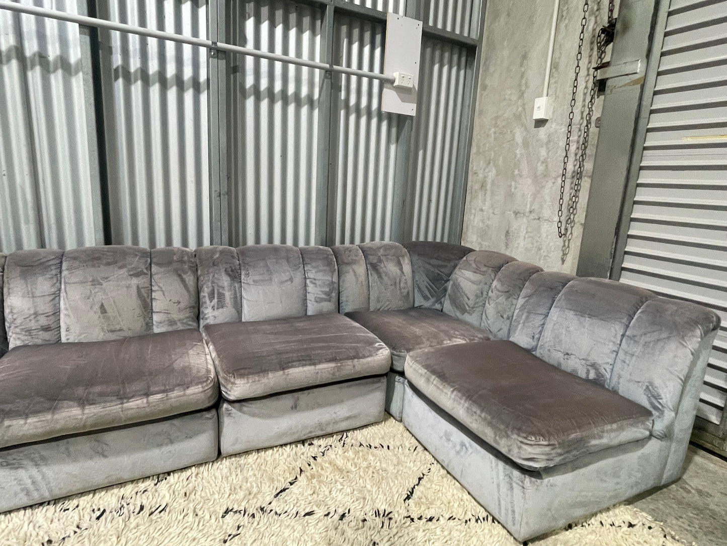 GOOD CONDITION 
5 Seater Modular Corner 
Lounge Suite