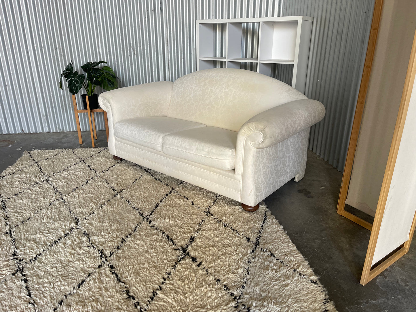 Excellent Condition - Elegant Patterned White Colour - WETHERLYS ORIGIONAL BRANDED - 2 Seater Sofa